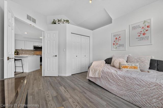 1737 Coburn Court, Ann Arbor, MI 48108