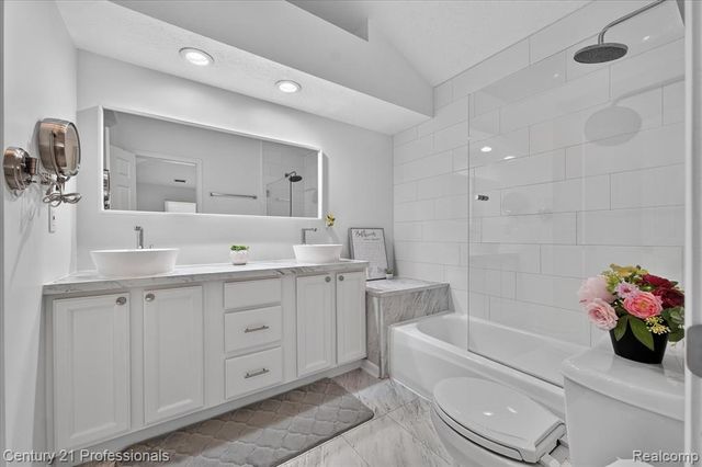 1737 Coburn Court, Ann Arbor, MI 48108