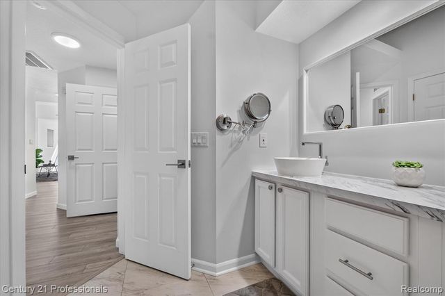 1737 Coburn Court, Ann Arbor, MI 48108