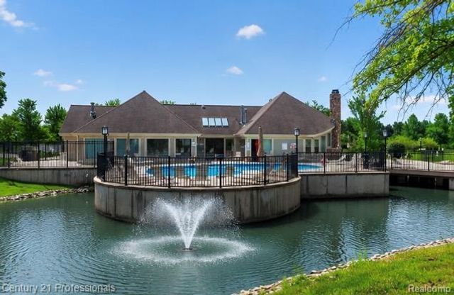 1737 Coburn Court, Ann Arbor, MI 48108