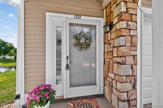 1737 Coburn Court, Ann Arbor, MI 48108