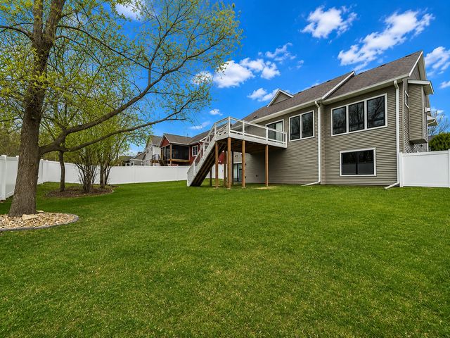2745 Tee Time Road SE, Rochester, MN 55904