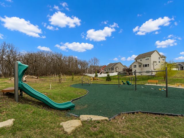 2745 Tee Time Road SE, Rochester, MN 55904