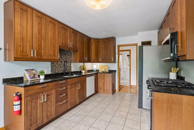 1233 Maywood Street, Saint Paul, MN 55117