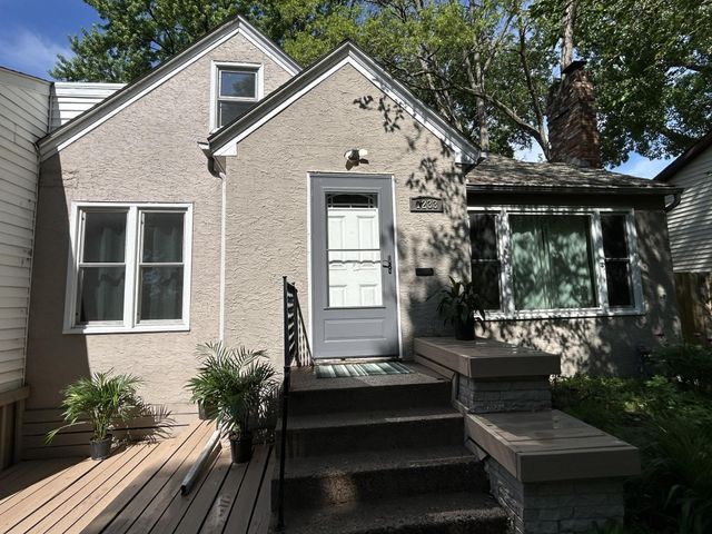 1233 Maywood Street, Saint Paul, MN 55117