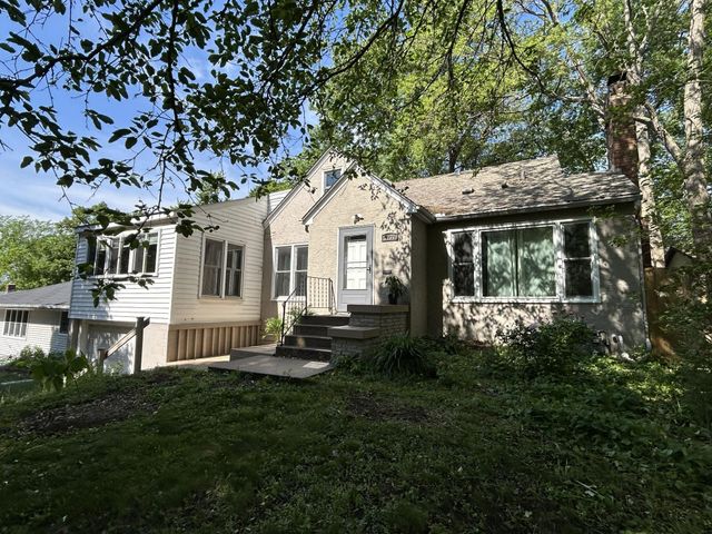 1233 Maywood Street, Saint Paul, MN 55117