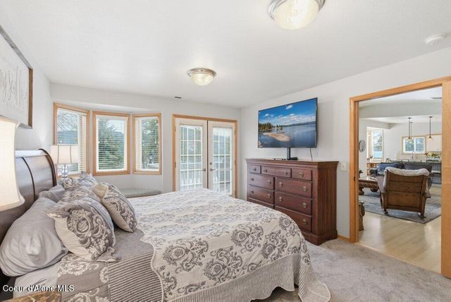 4263 E Burchell DR, Hayden, ID 83835