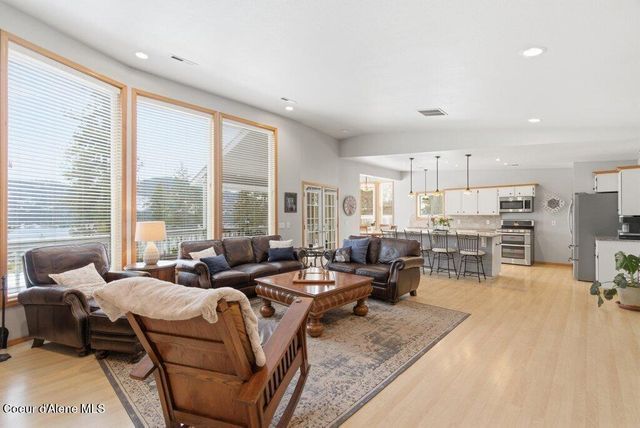 4263 E Burchell DR, Hayden, ID 83835