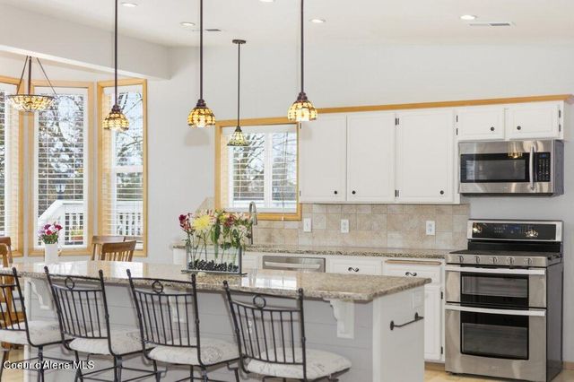 4263 E Burchell DR, Hayden, ID 83835