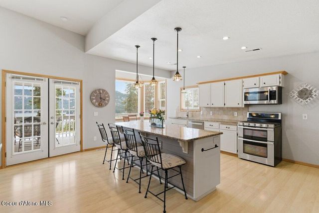 4263 E Burchell DR, Hayden, ID 83835