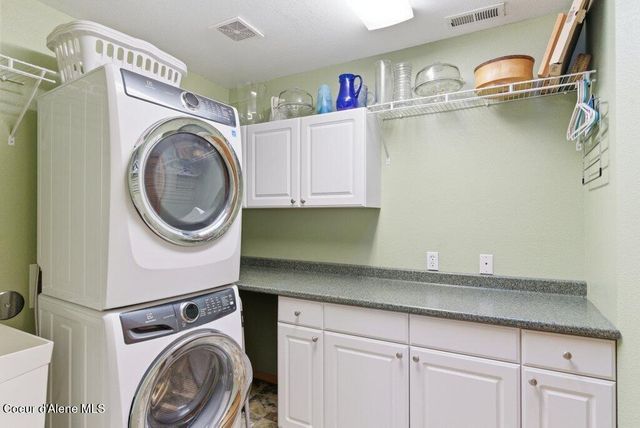 4263 E Burchell DR, Hayden, ID 83835