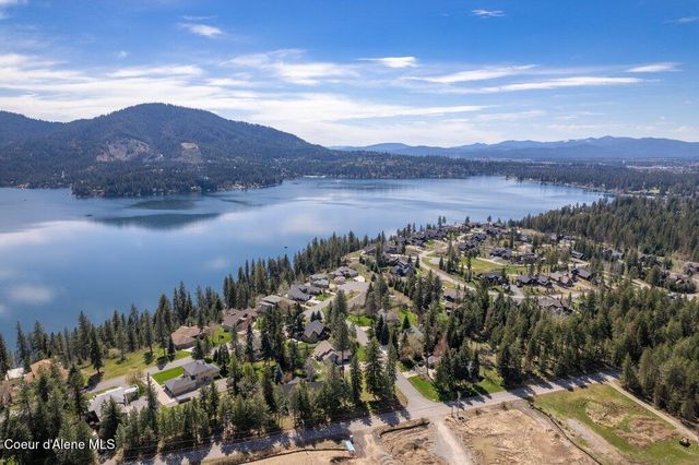 4263 E Burchell DR, Hayden, ID 83835