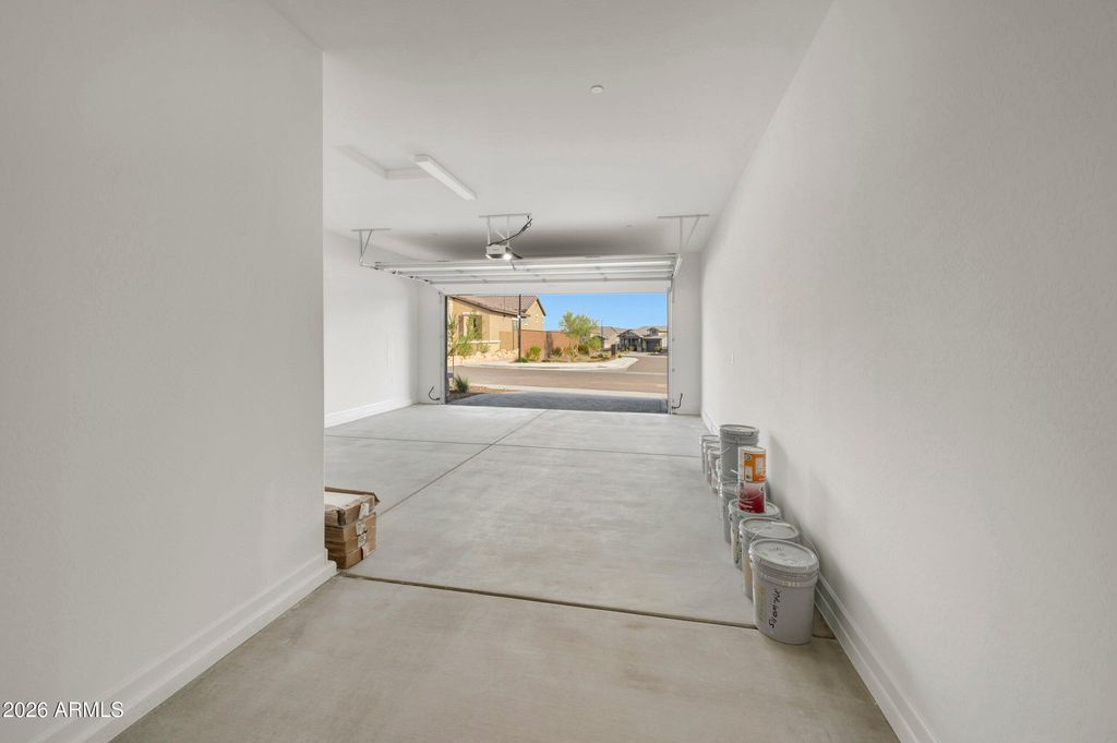 32400 N 135TH Drive, Peoria, AZ 85383 — photo 3