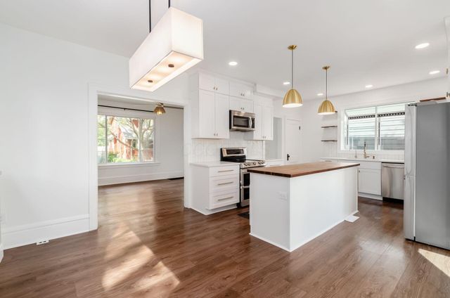 95 E Pacemont Road, Columbus, OH 43202