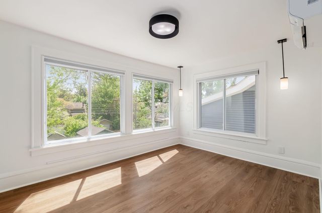 95 E Pacemont Road, Columbus, OH 43202