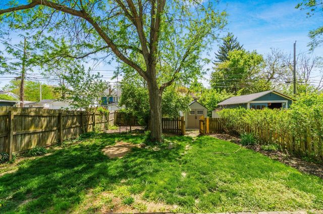95 E Pacemont Road, Columbus, OH 43202