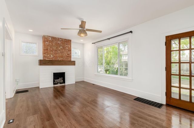 95 E Pacemont Road, Columbus, OH 43202