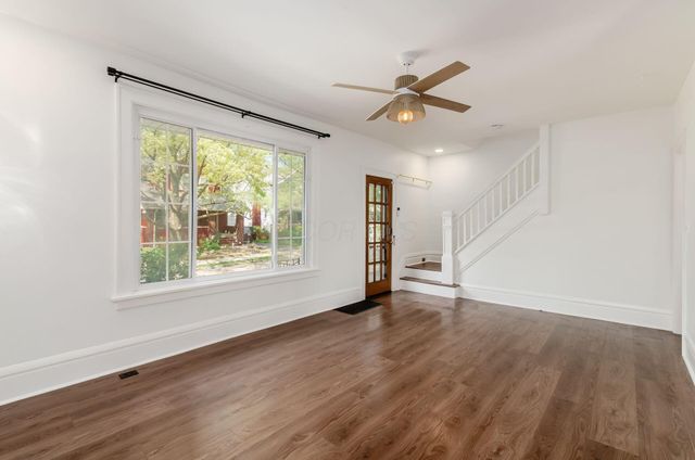 95 E Pacemont Road, Columbus, OH 43202