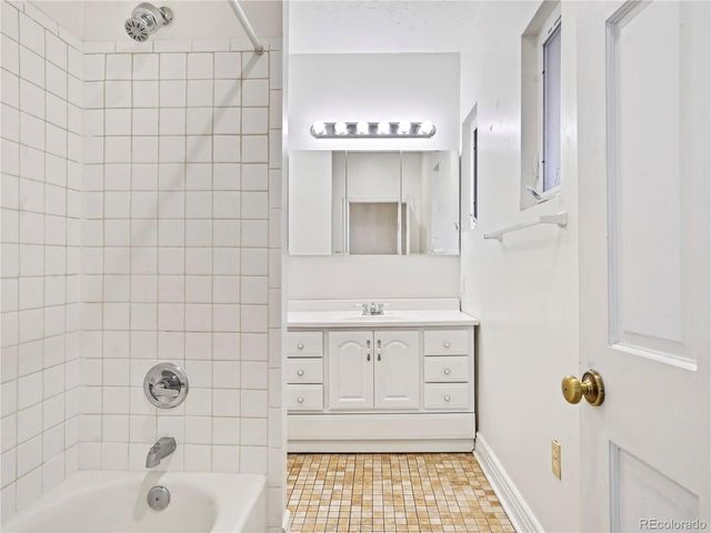 840 N Emerson Street 1, Denver, CO 80218