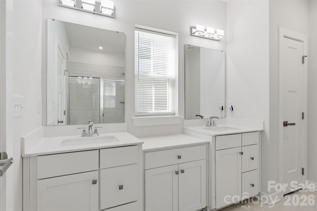 6425 Cumberland Drive, Harrisburg, NC 28075