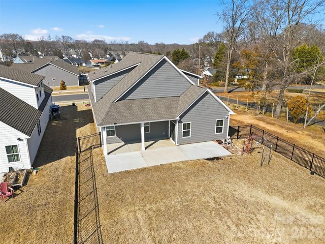 6425 Cumberland Drive, Harrisburg, NC 28075