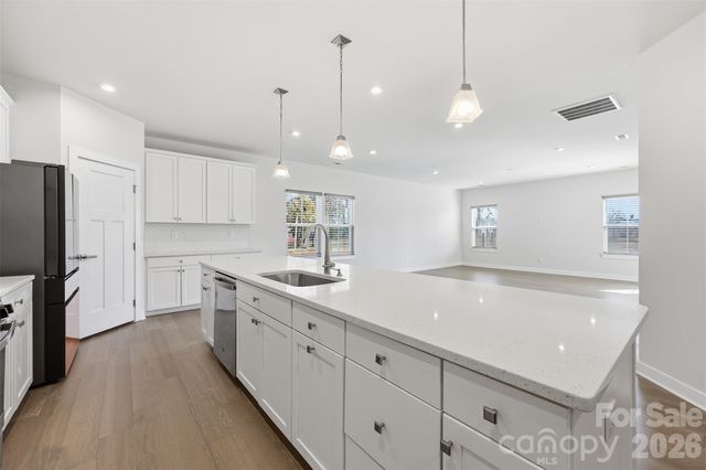 6425 Cumberland Drive, Harrisburg, NC 28075