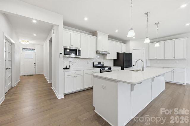 6425 Cumberland Drive, Harrisburg, NC 28075