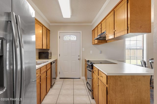 123 Sea Pines Drive, Youngsville, LA 70592