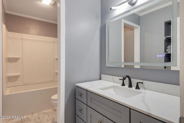 123 Sea Pines Drive, Youngsville, LA 70592