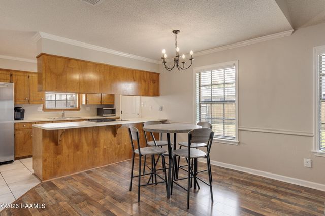 123 Sea Pines Drive, Youngsville, LA 70592