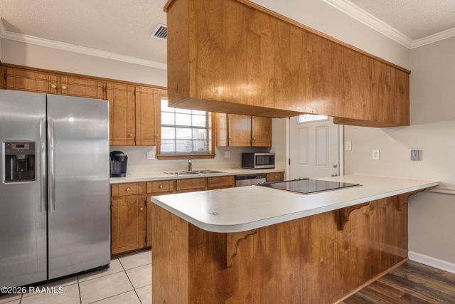 123 Sea Pines Drive, Youngsville, LA 70592