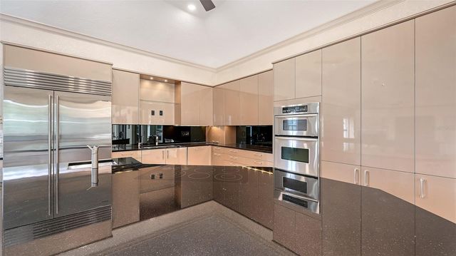 5023 ASHLEY PARKWAY, Sarasota, FL 34241