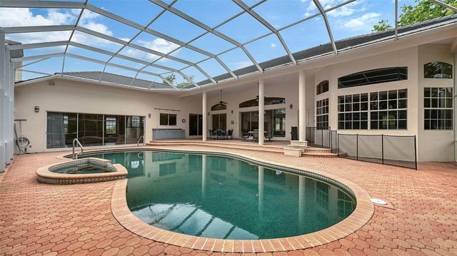 5023 ASHLEY PARKWAY, Sarasota, FL 34241