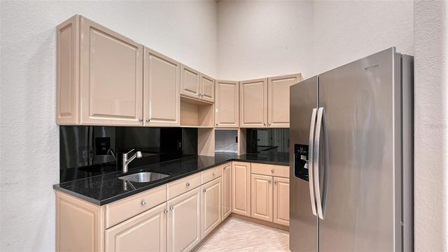 5023 ASHLEY PARKWAY, Sarasota, FL 34241