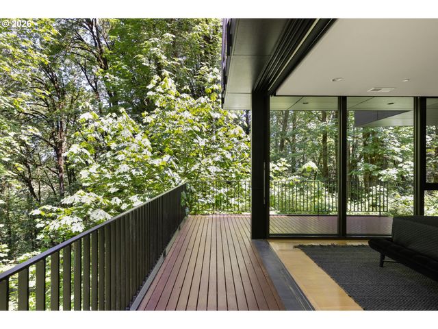 432 Nw ROYAL Blvd, Portland, OR 97210