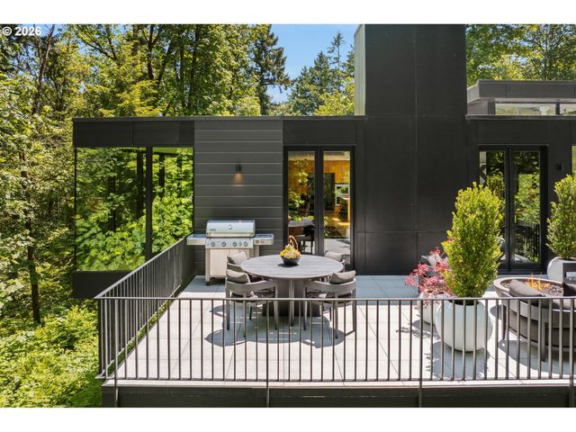 432 Nw ROYAL Blvd, Portland, OR 97210