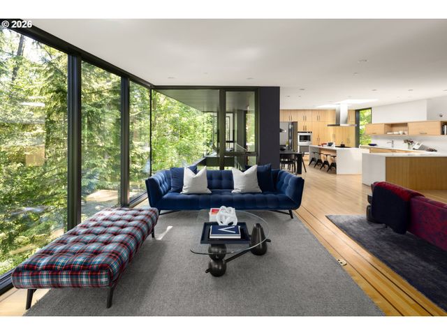 432 Nw ROYAL Blvd, Portland, OR 97210