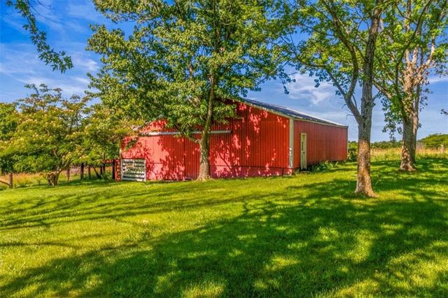 37909 E Hudson Road, Oak Grove, MO 64075