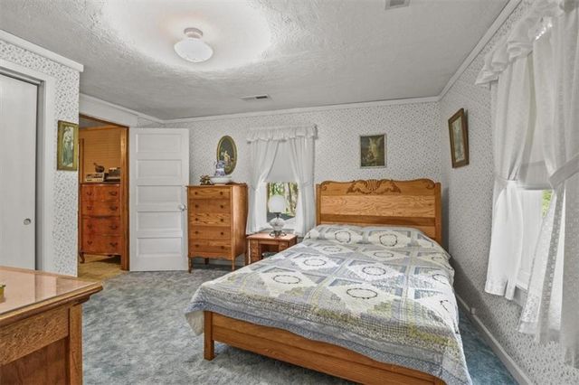 37909 E Hudson Road, Oak Grove, MO 64075