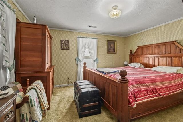 37909 E Hudson Road, Oak Grove, MO 64075