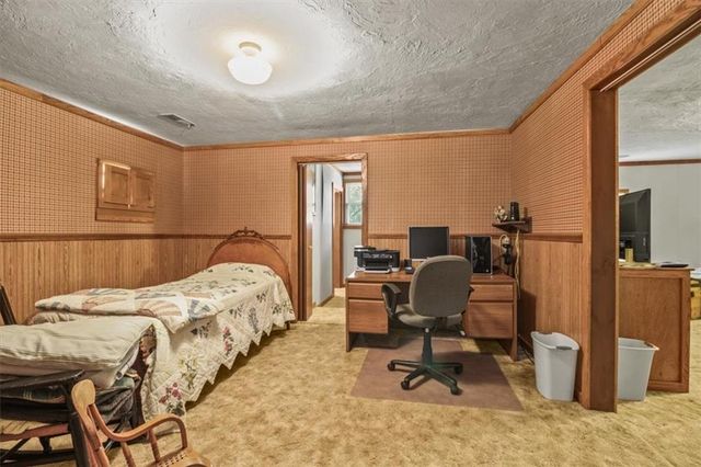 37909 E Hudson Road, Oak Grove, MO 64075
