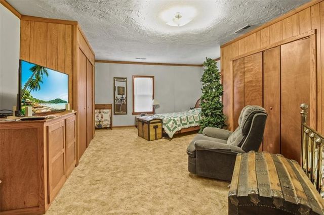 37909 E Hudson Road, Oak Grove, MO 64075