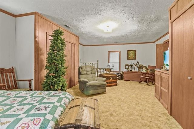 37909 E Hudson Road, Oak Grove, MO 64075