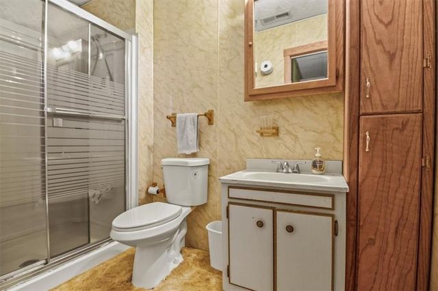 37909 E Hudson Road, Oak Grove, MO 64075
