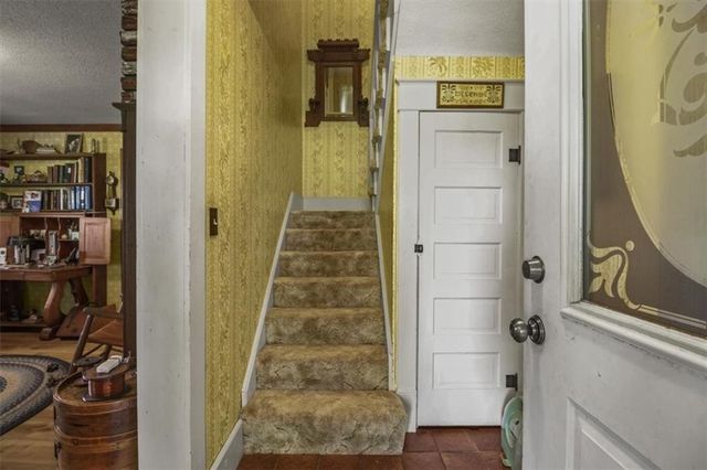 37909 E Hudson Road, Oak Grove, MO 64075