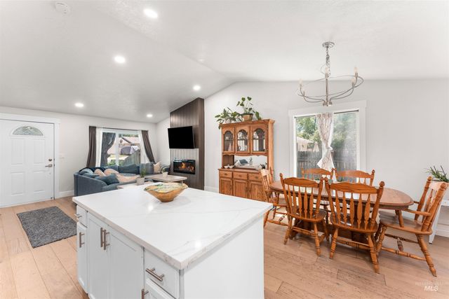 2721 N Christine St, Boise, ID 83704