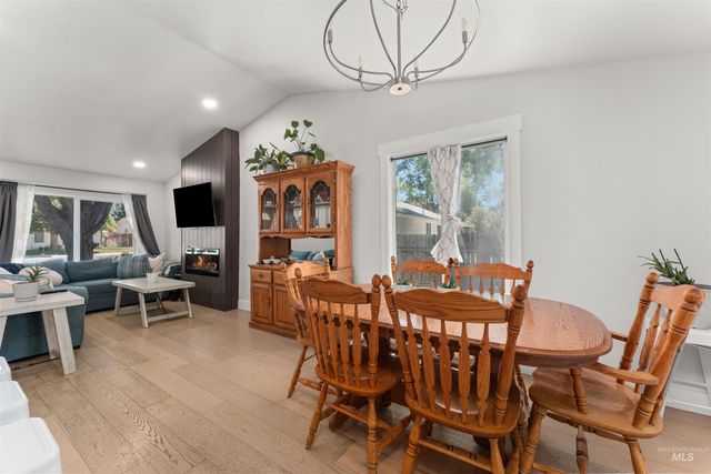 2721 N Christine St, Boise, ID 83704