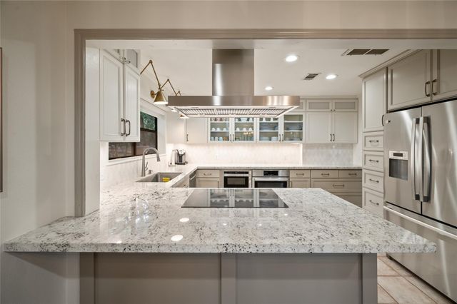 20404 Doral Drive, Huntsville, TX 77320