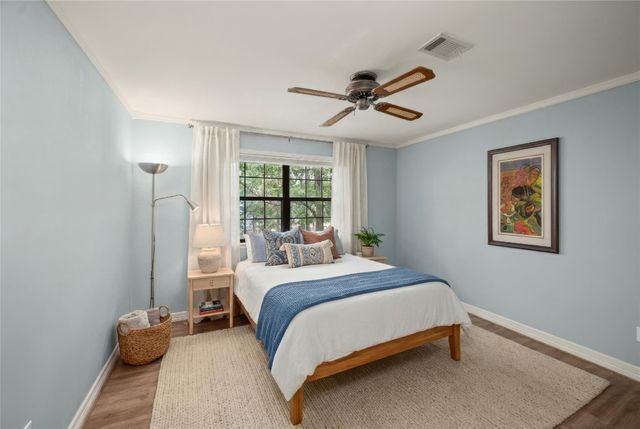 20404 Doral Drive, Huntsville, TX 77320