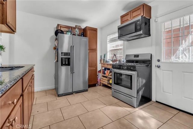 2063 E Knopf, Compton, CA 90222